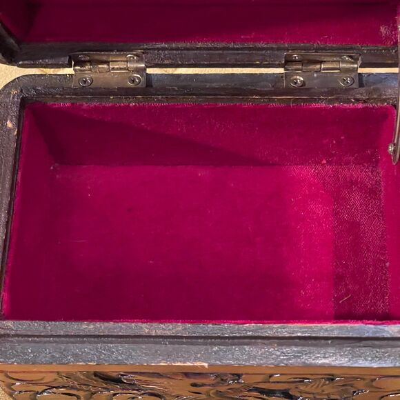 Carved Trinket Box-dark wood w/red felt - Picture 3 of 9